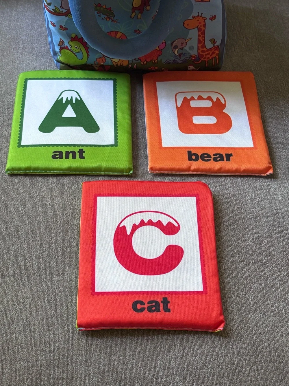 TEYTOY Baby Toy Zoo Series 26pcs Soft Alphabet Cards with Cloth Bag